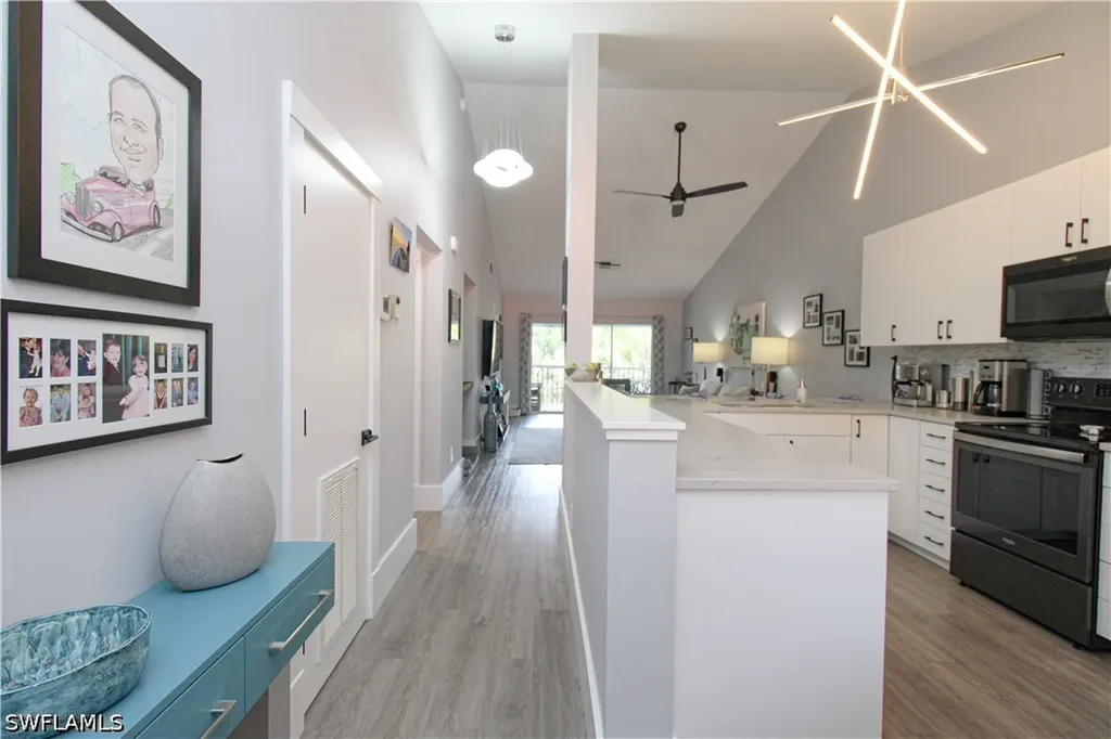 225 Robin Hood Circle Naples FL 34104