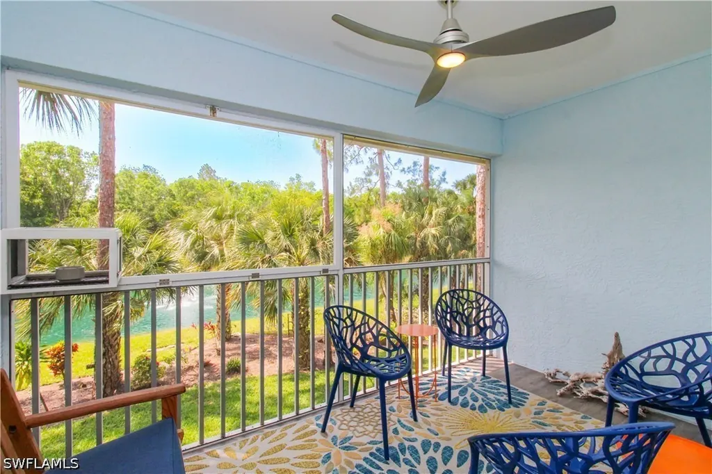 225 Robin Hood Circle Naples FL 34104