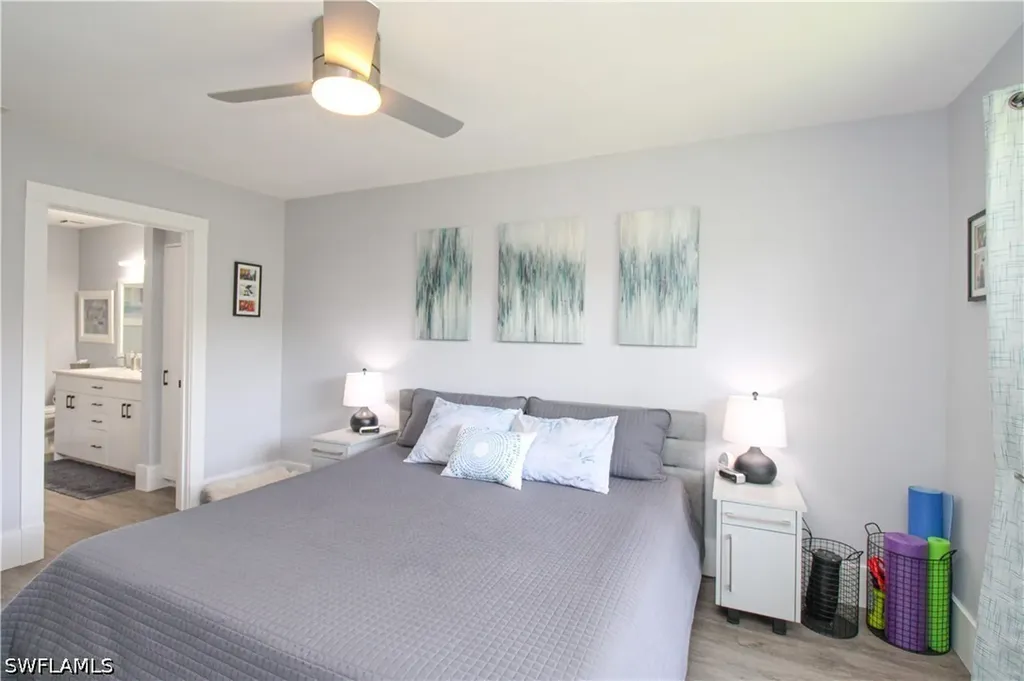 225 Robin Hood Circle Naples FL 34104