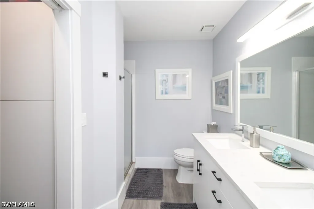 225 Robin Hood Circle Naples FL 34104