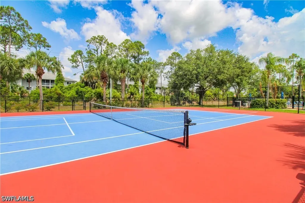 225 Robin Hood Circle Naples FL 34104