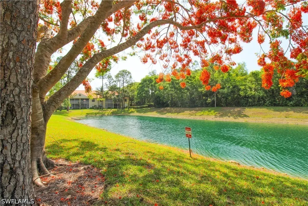 225 Robin Hood Circle Naples FL 34104