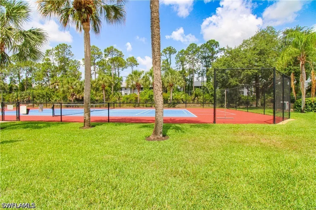 225 Robin Hood Circle Naples FL 34104