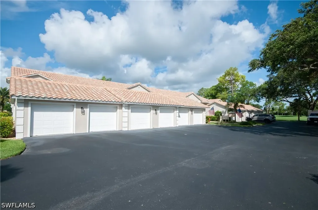 5916 Cranbrook Way Naples FL 34112