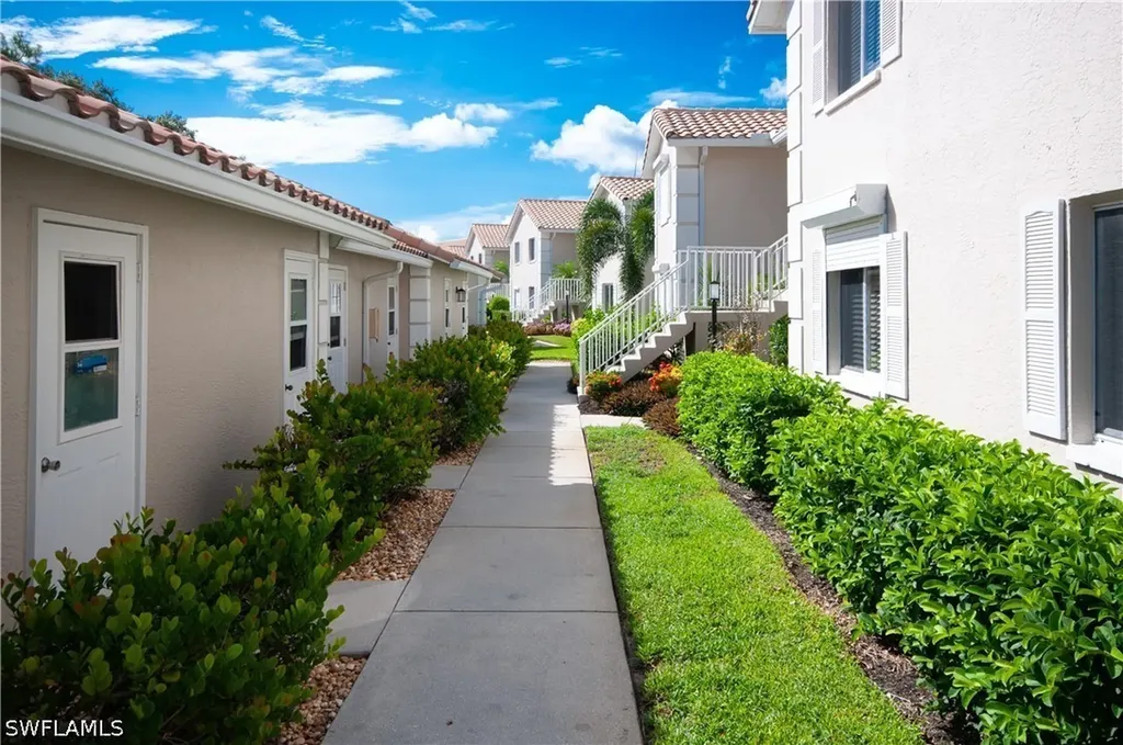 5916 Cranbrook Way Naples FL 34112
