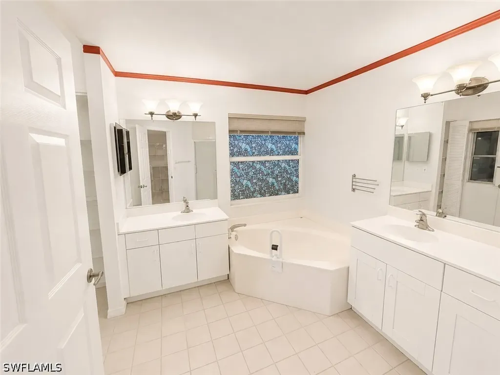 5114 Mabry Drive Naples FL 34112