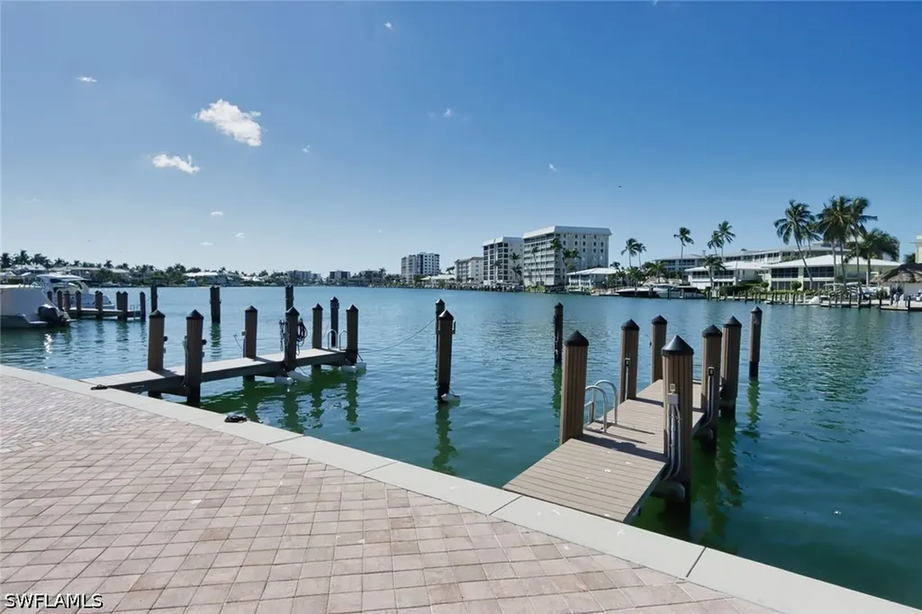 222 Harbour Drive Naples FL 34103