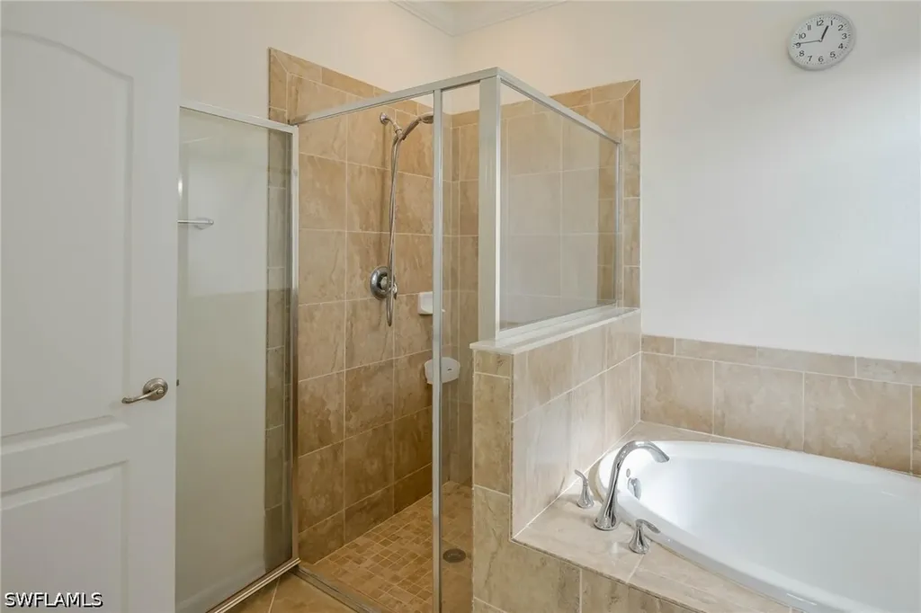 9215 Shadow Oak Lane Naples FL 34120