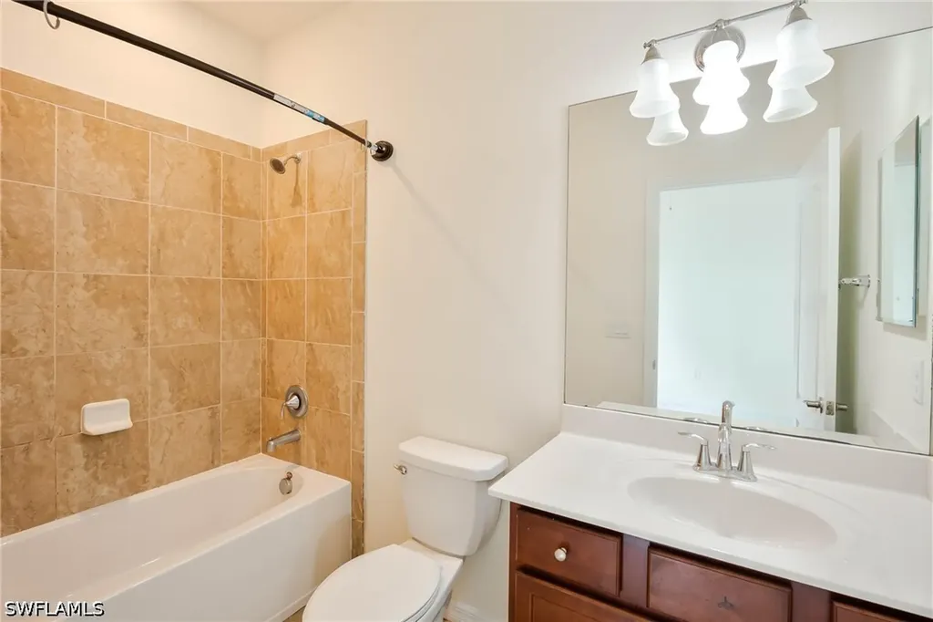 9215 Shadow Oak Lane Naples FL 34120