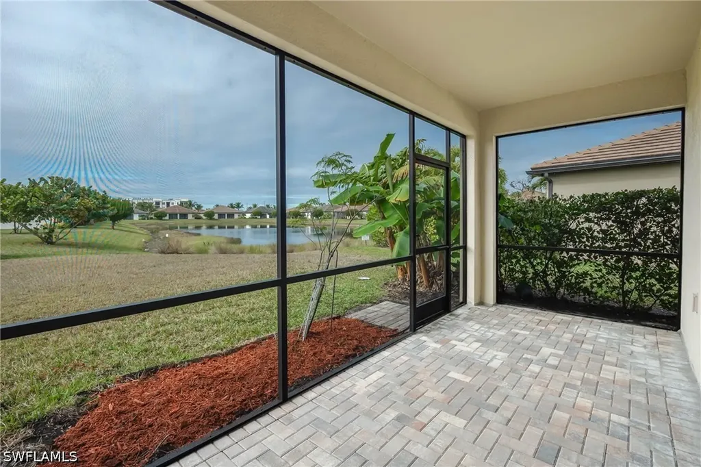 9215 Shadow Oak Lane Naples FL 34120