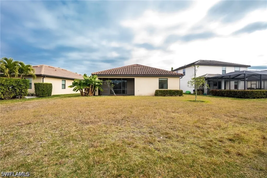 9215 Shadow Oak Lane Naples FL 34120