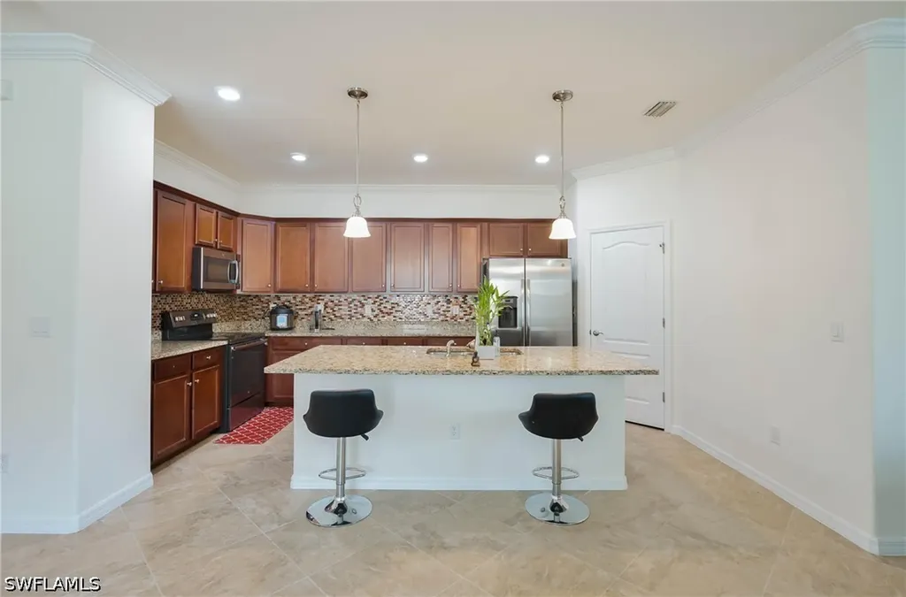 9215 Shadow Oak Lane Naples FL 34120