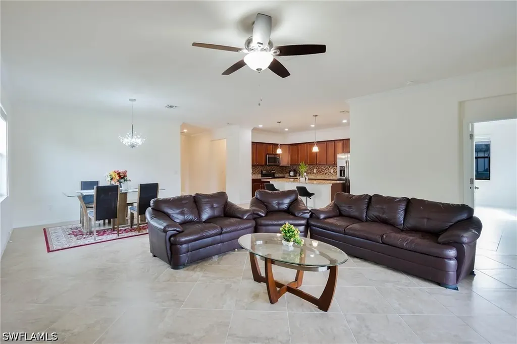 9215 Shadow Oak Lane Naples FL 34120
