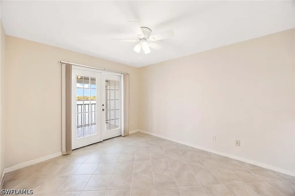 1015 Mainsail Drive Naples FL 34114
