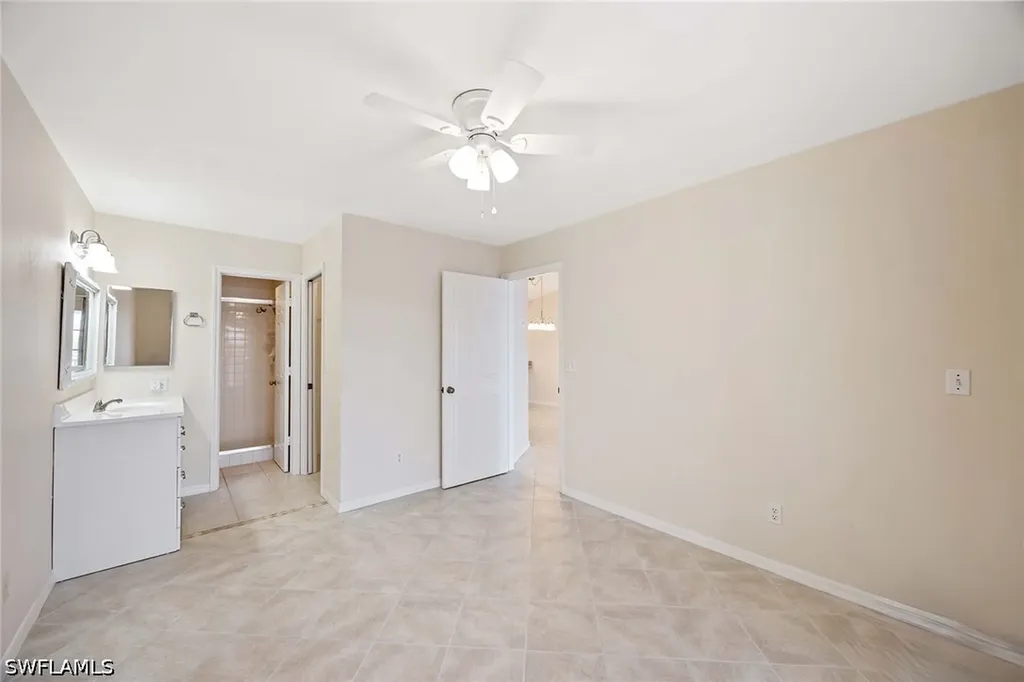 1015 Mainsail Drive Naples FL 34114