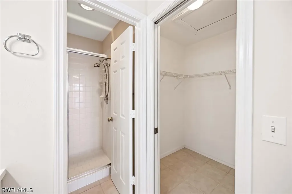 1015 Mainsail Drive Naples FL 34114