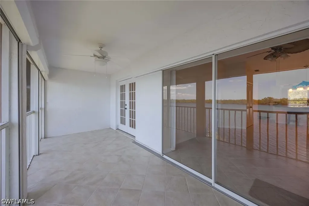1015 Mainsail Drive Naples FL 34114