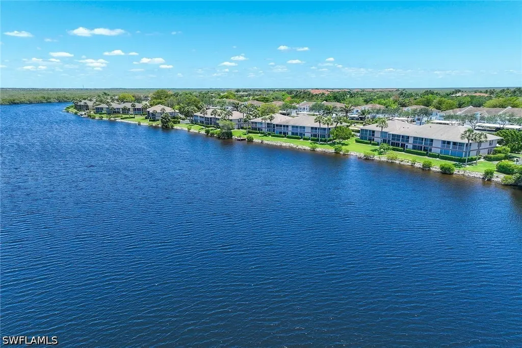 1015 Mainsail Drive Naples FL 34114