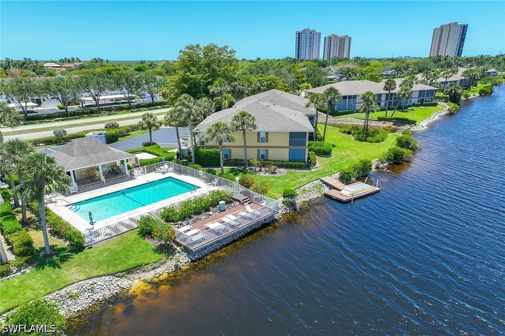 1015 Mainsail Drive Naples FL 34114