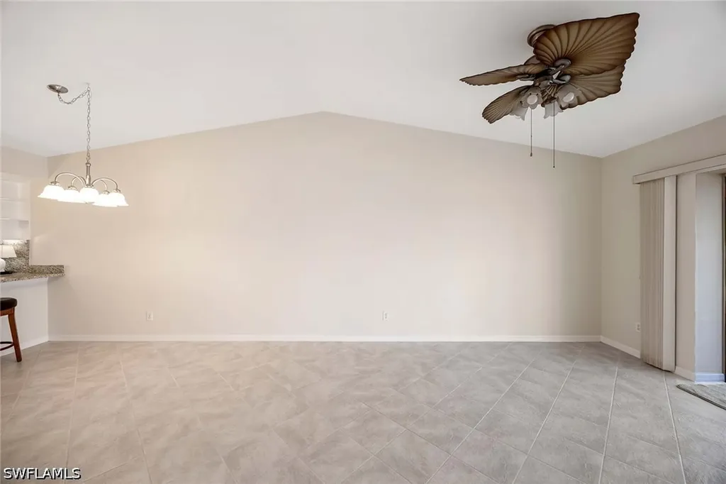 1015 Mainsail Drive Naples FL 34114