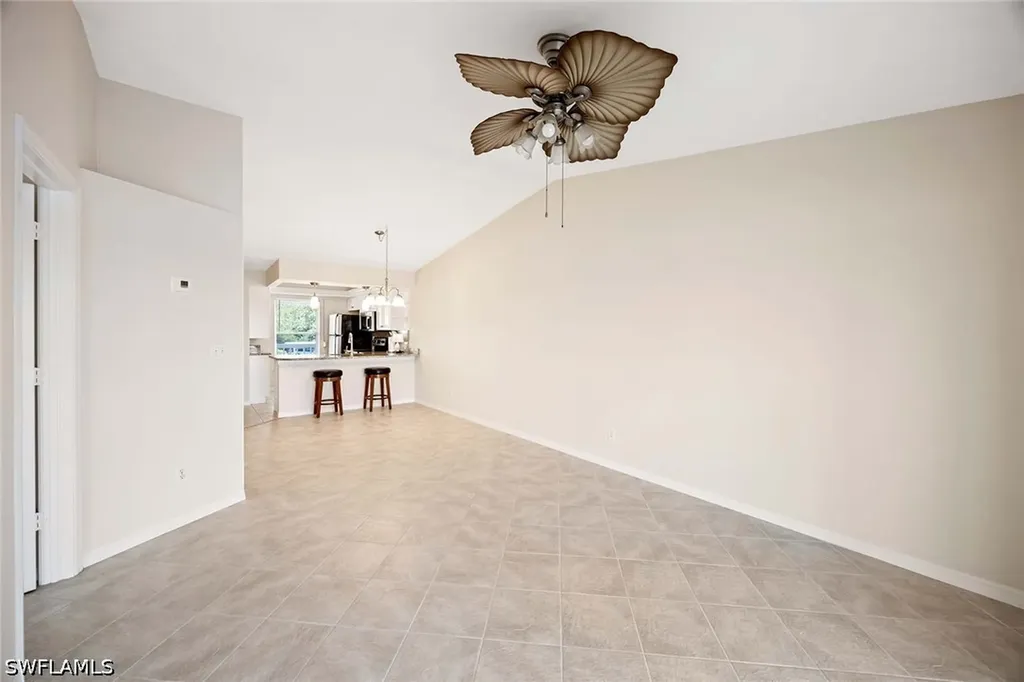 1015 Mainsail Drive Naples FL 34114