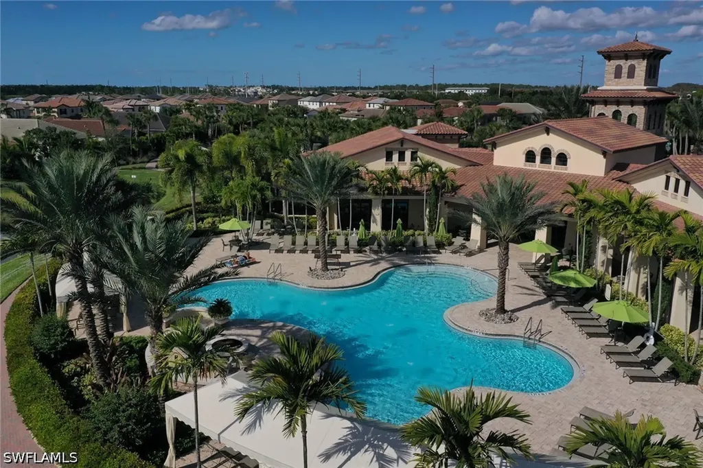 9176 Glenforest Drive Naples FL 34120