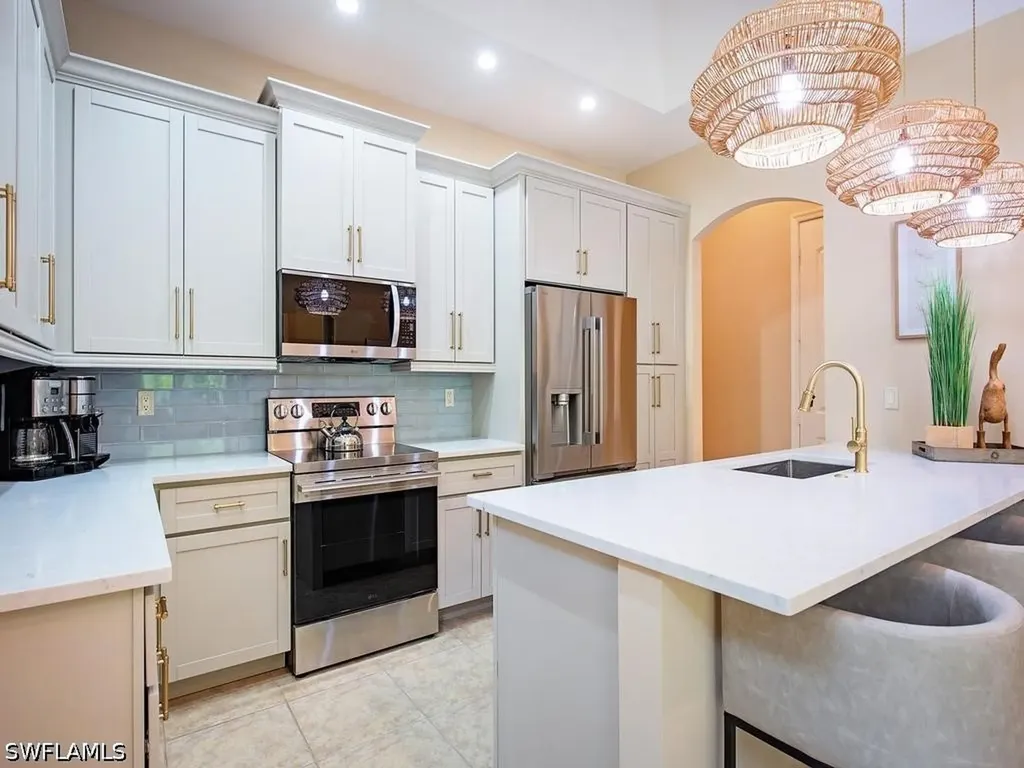 7890 Allende Lane Naples FL 34113