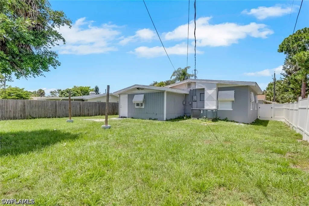 11360 Hunting Road Bonita Springs FL 34135
