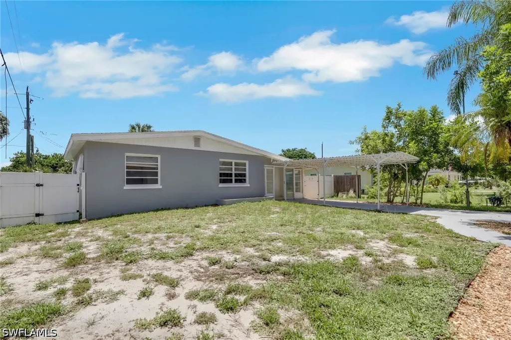 11360 Hunting Road Bonita Springs FL 34135