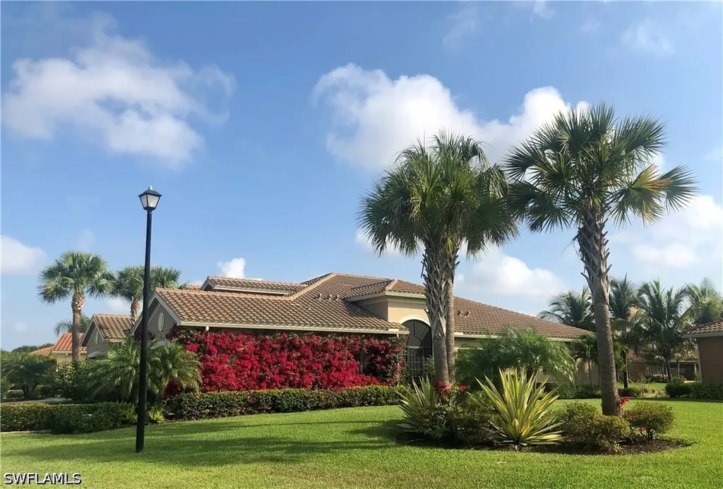 13421 Coronado Drive Naples FL 34109