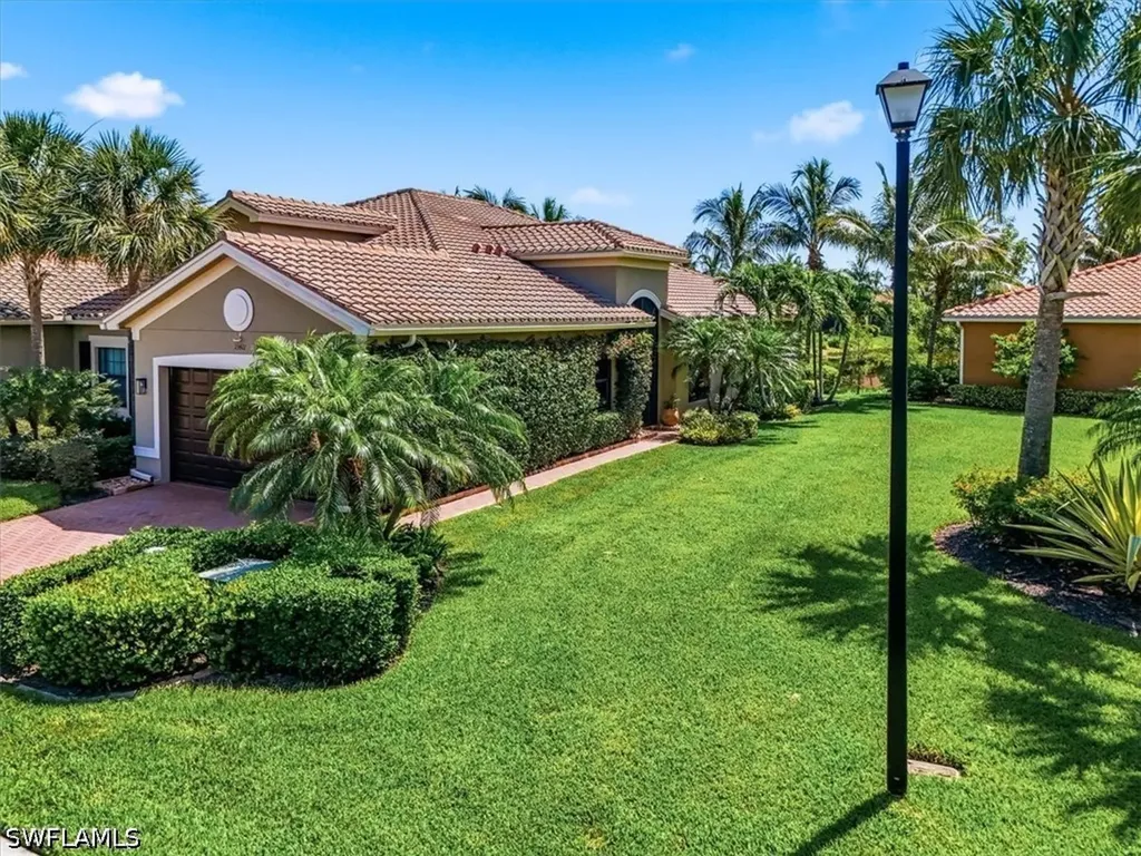 13421 Coronado Drive Naples FL 34109