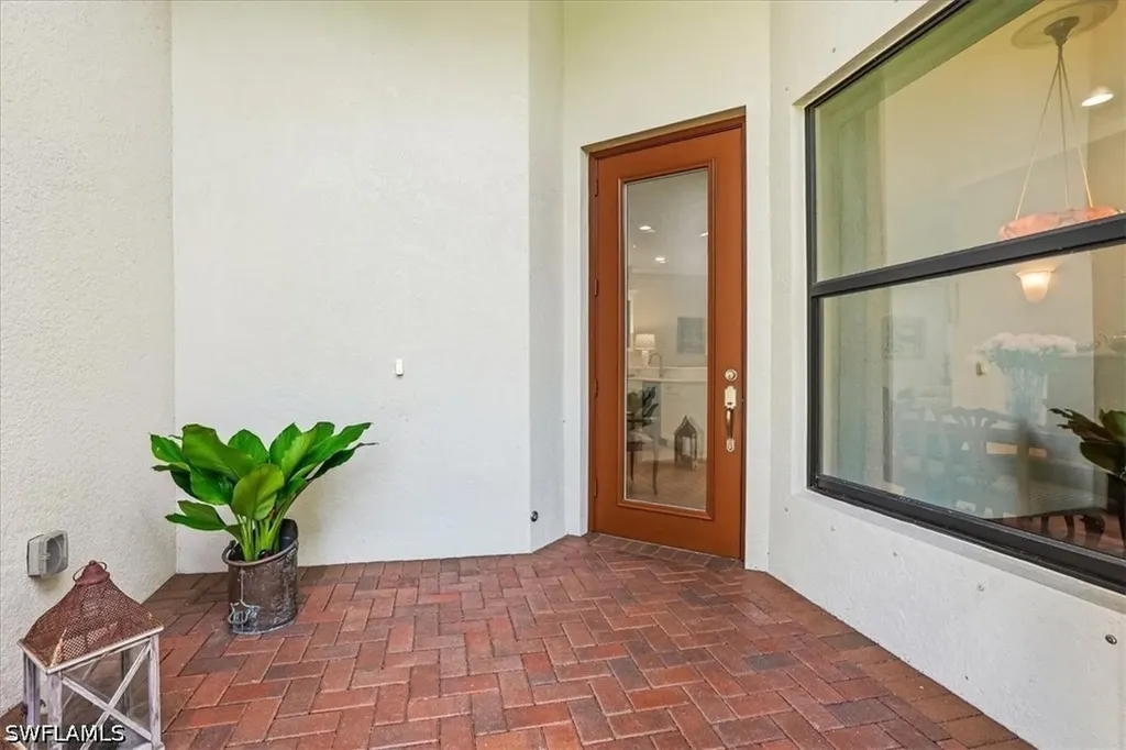 13421 Coronado Drive Naples FL 34109