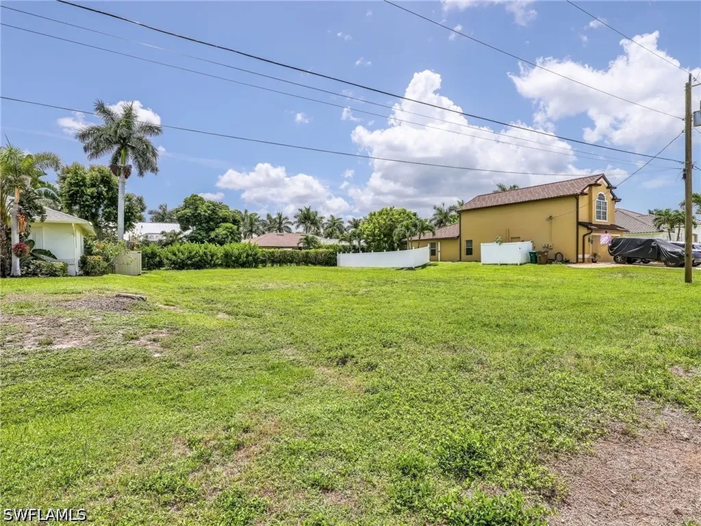 5235 SW 27th Place Cape Coral FL 33914