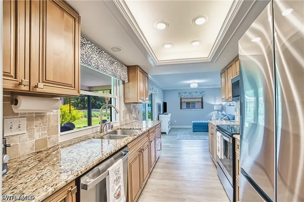 4332 Beechwood Lake Drive Naples FL 34112