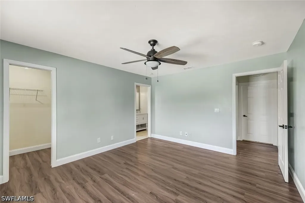 3857 39th Avenue NE Naples FL 34120