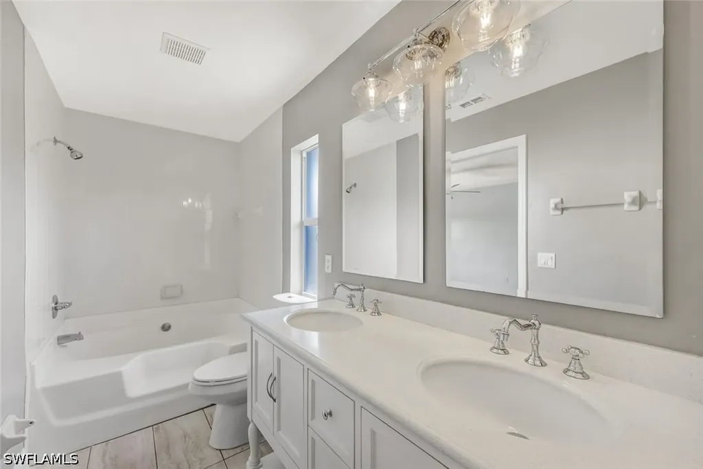 3857 39th Avenue NE Naples FL 34120