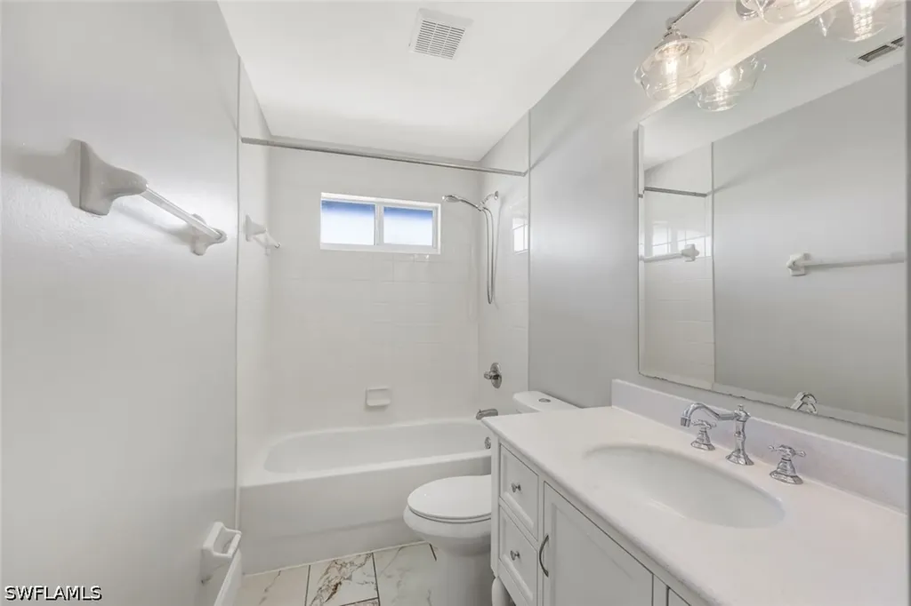 3857 39th Avenue NE Naples FL 34120