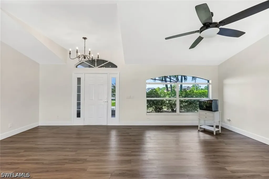 3857 39th Avenue NE Naples FL 34120