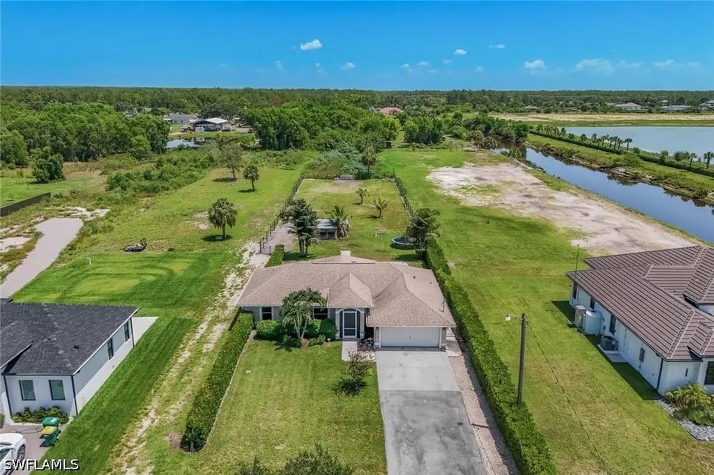 3857 39th Avenue NE Naples FL 34120