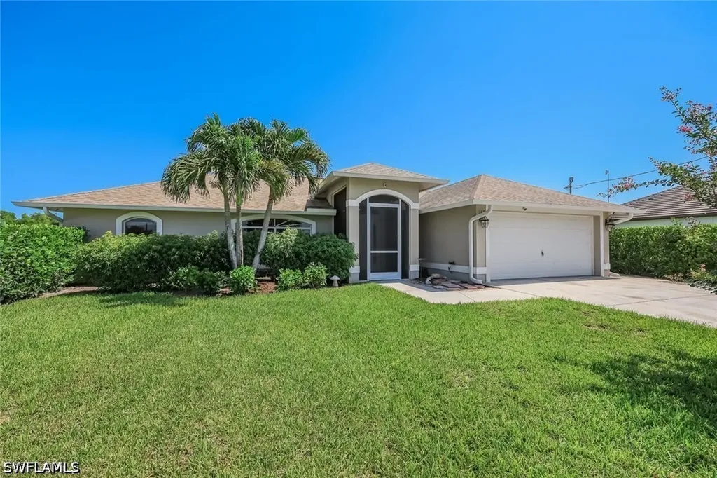 3857 39th Avenue NE Naples FL 34120