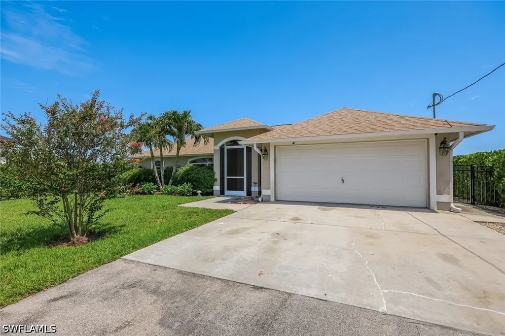 3857 39th Avenue NE Naples FL 34120