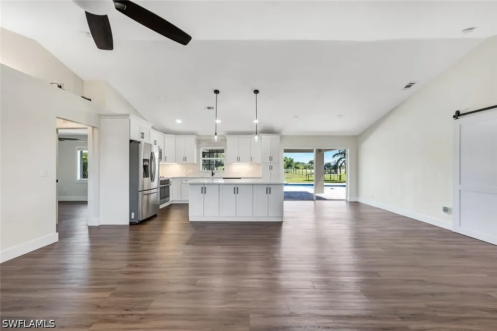 3857 39th Avenue NE Naples FL 34120
