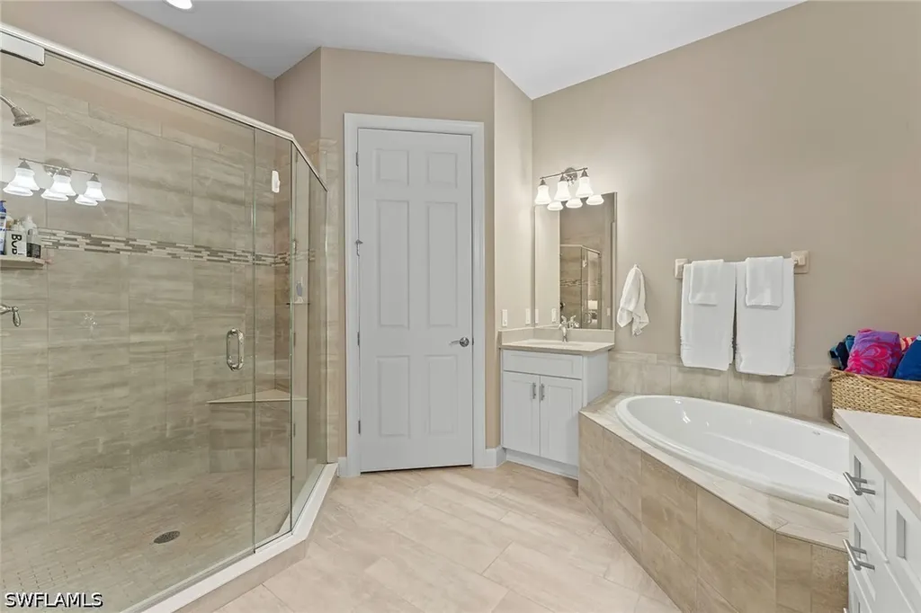 12041 Covent Garden Court Naples FL 34120