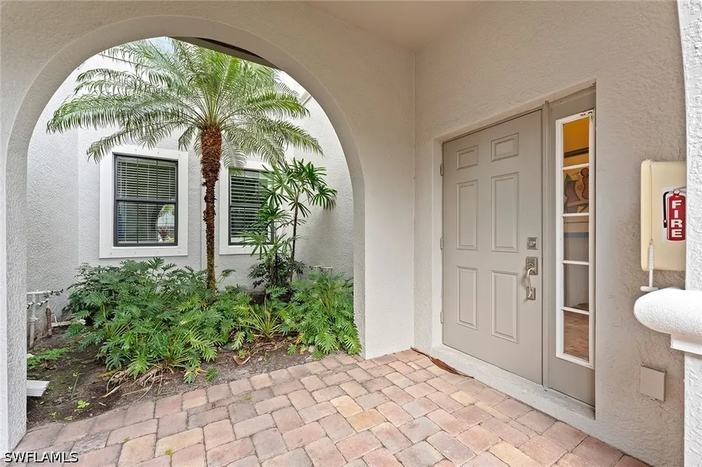 12041 Covent Garden Court Naples FL 34120