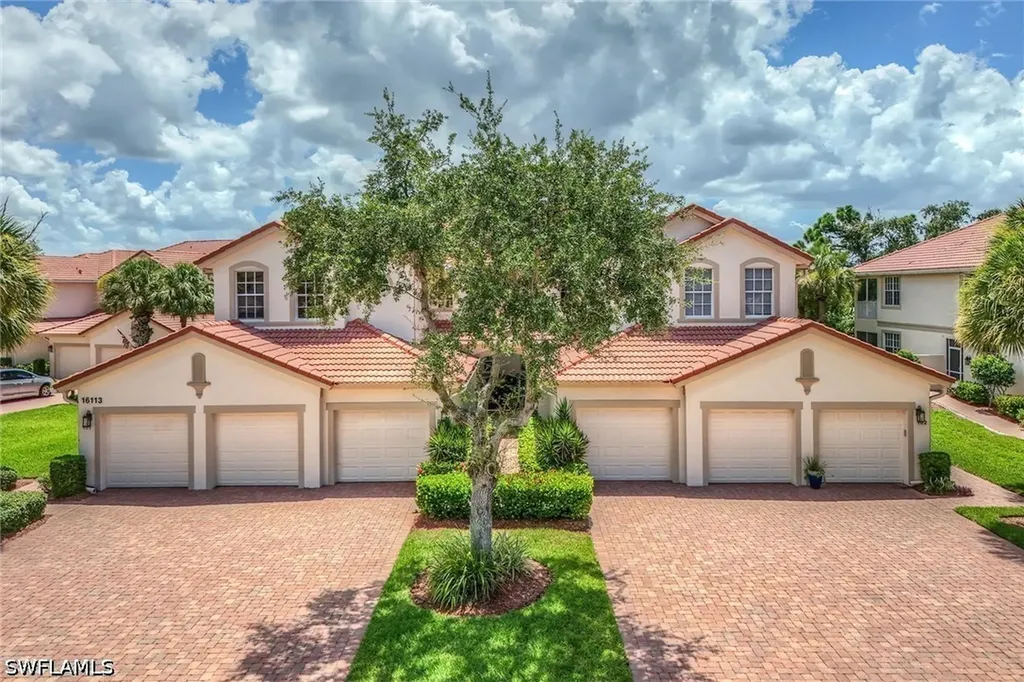 Fort Myers FL, 16113 Mount Abbey Way, Unit 102