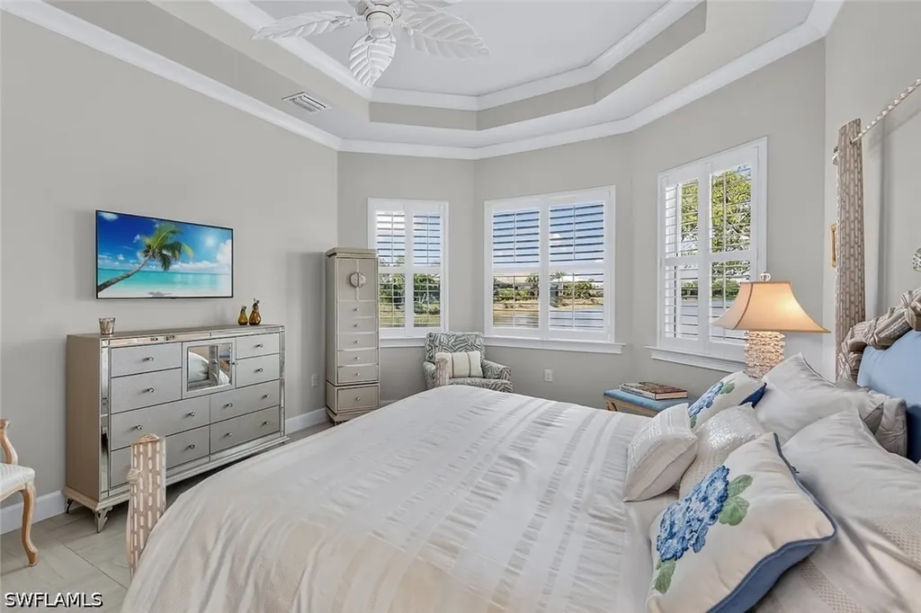 6387 Warwick Avenue Naples FL 34113