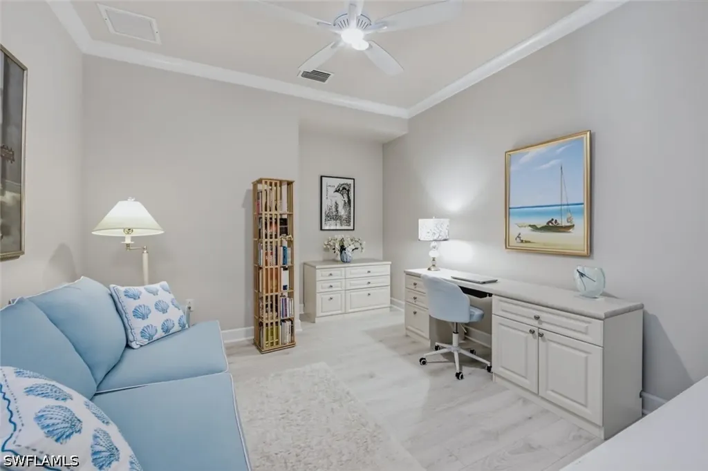 6387 Warwick Avenue Naples FL 34113