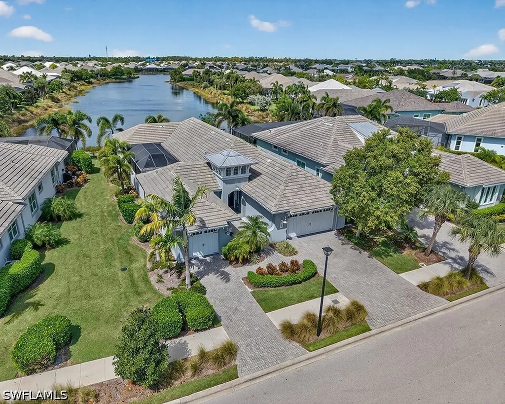 6387 Warwick Avenue Naples FL 34113
