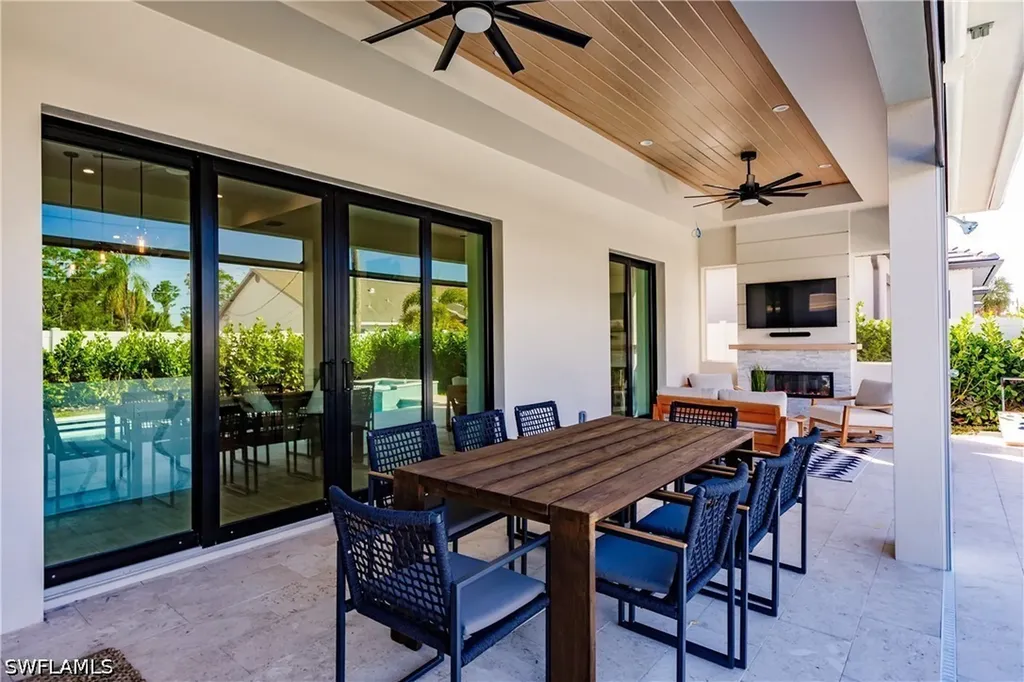 787 110th Avenue N Naples FL 34108