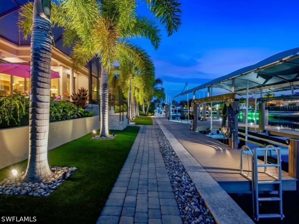 350 Meadowlark Court Marco Island FL 34145